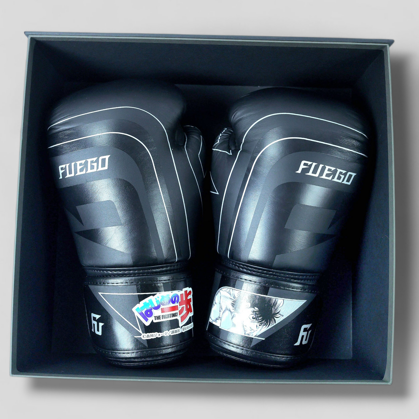 [Pre-order] Hajime no Ippo x FUEGO Boxing Gloves Makunouchi Ippo Ver. [Black x Silver]