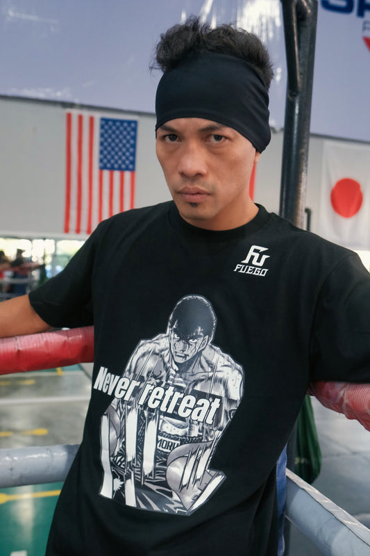 Hajime no Ippo × FUEGO
Mamoru Takamura Ver.
5.6 oz Heavyweight T-Shirt
【Pre-order item: Scheduled to ship on January 9】
